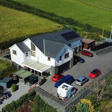 Bed and Breakfast Y Grange Llanfihangel-y-Creuddyn Esterno foto