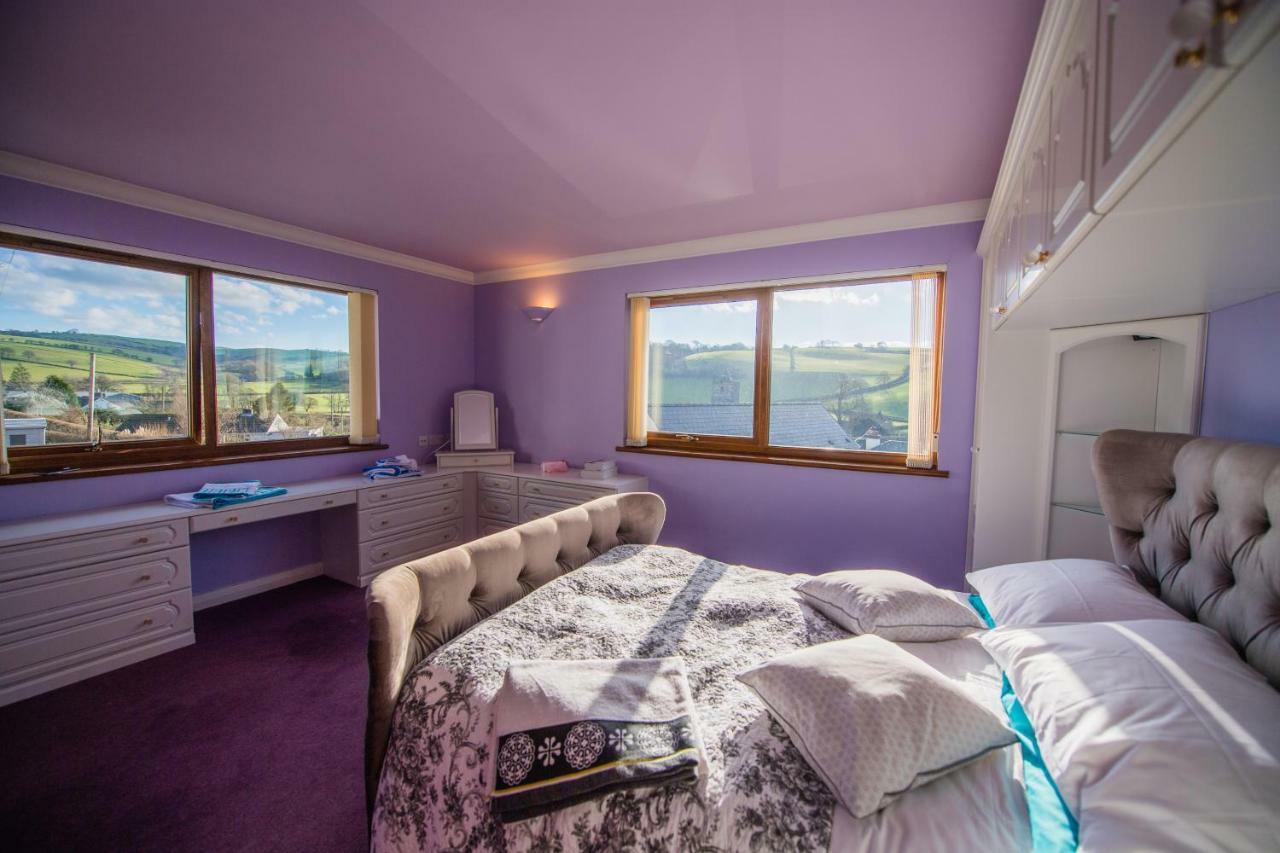 Bed and Breakfast Y Grange Llanfihangel-y-Creuddyn Esterno foto